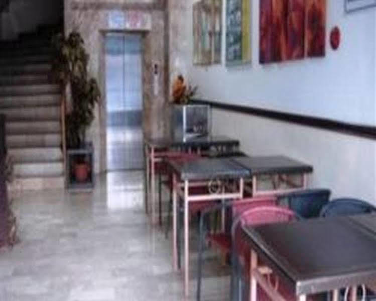 Gv Hotel - Valencia Экстерьер фото