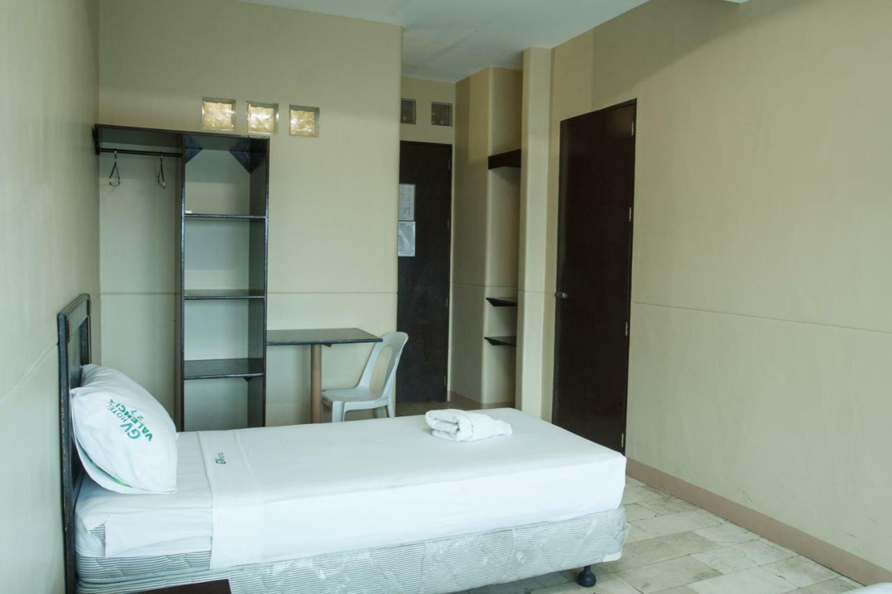 Gv Hotel - Valencia Экстерьер фото