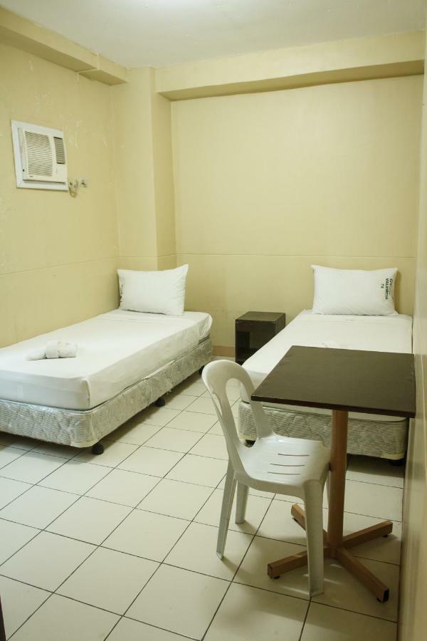 Gv Hotel - Valencia Экстерьер фото
