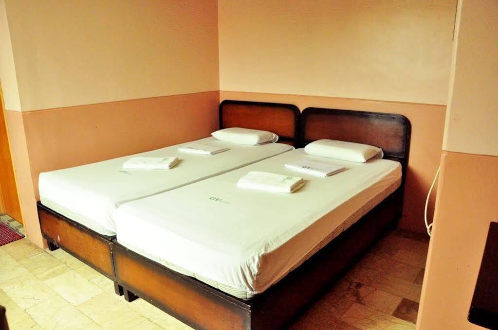 Gv Hotel - Valencia Экстерьер фото